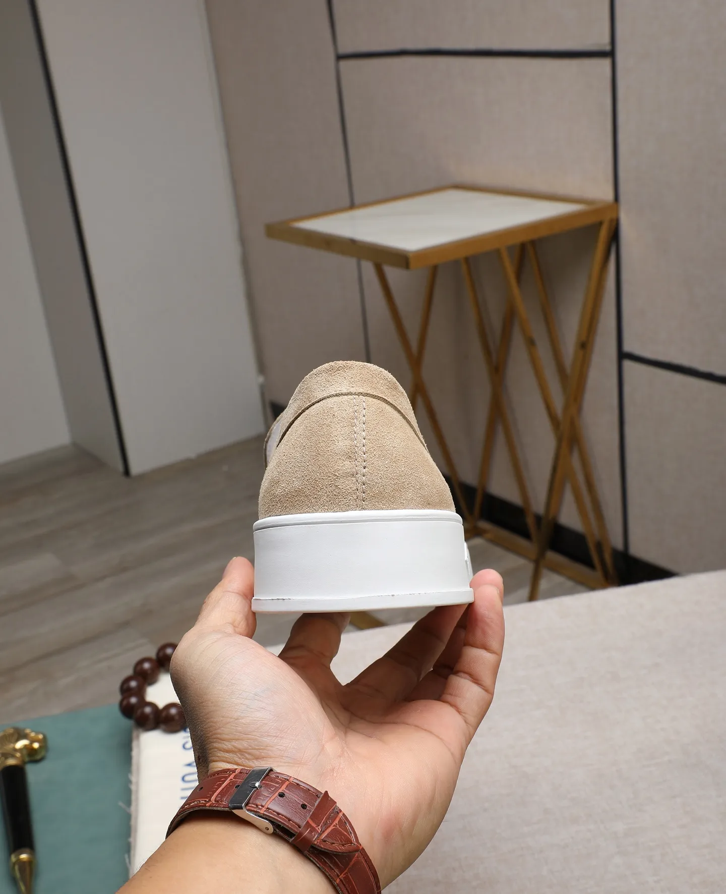 Men's shoes 💰440 📛📛【LOUIS VUITTON】Louis Vuitton official website synchronized new products 👟Milan fashion catwalk style 🇰🇾🇰🇾LV family logo, celebrity style, a must-have for fashionistas ⚠️First-layer calfskin ➕Genuine leather lining ➕Official website original version special outsole 👞Number 38-44